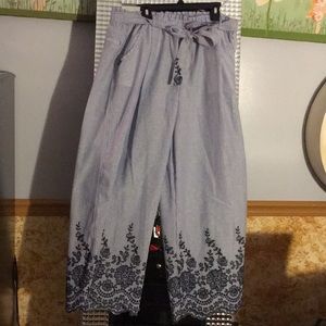Women’s tie up pants
